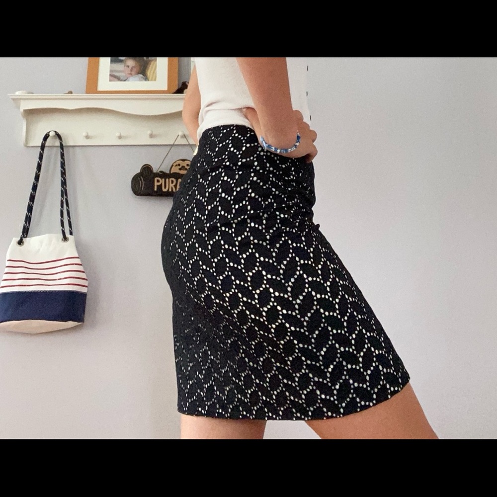 Vince Camuto black and white eyelet skirt